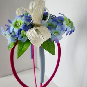 Stylish HANDMADE CUSTOM Floral Fascinator By KREWE OF CREOLE, Brand NE